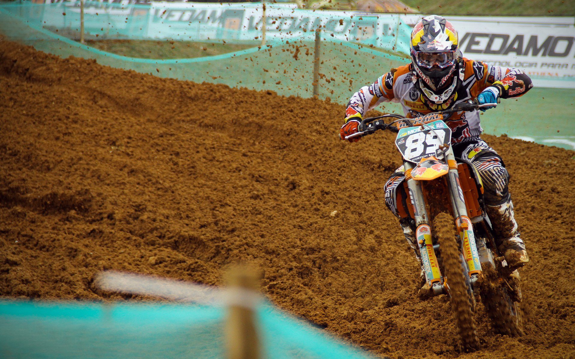 ayx体育-_观众热情高涨，现场气氛火爆！_，观众们热情高涨